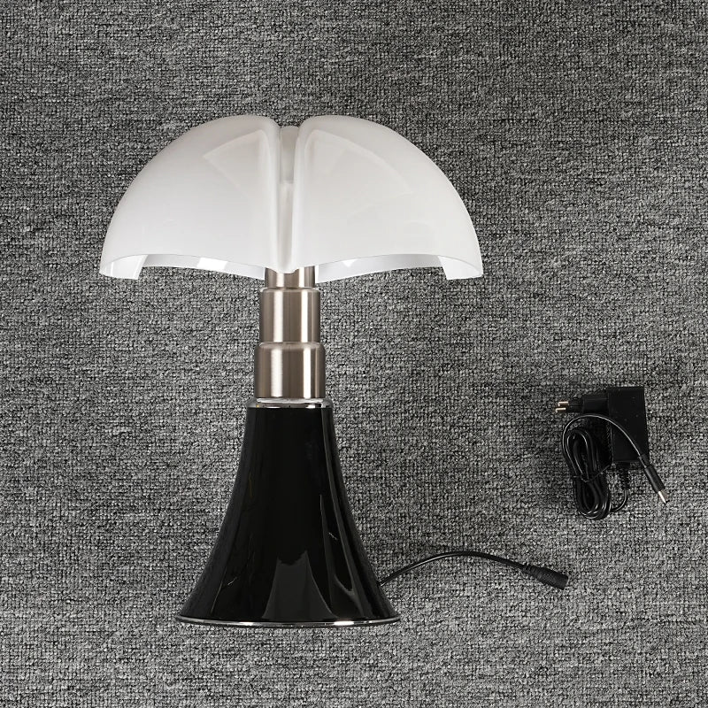 Prayan Table Lamp