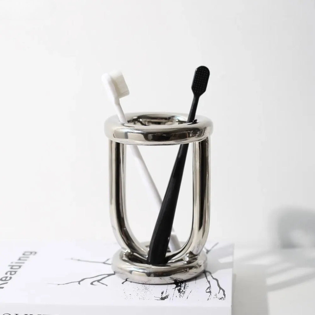 Darni Toothbrush Holder