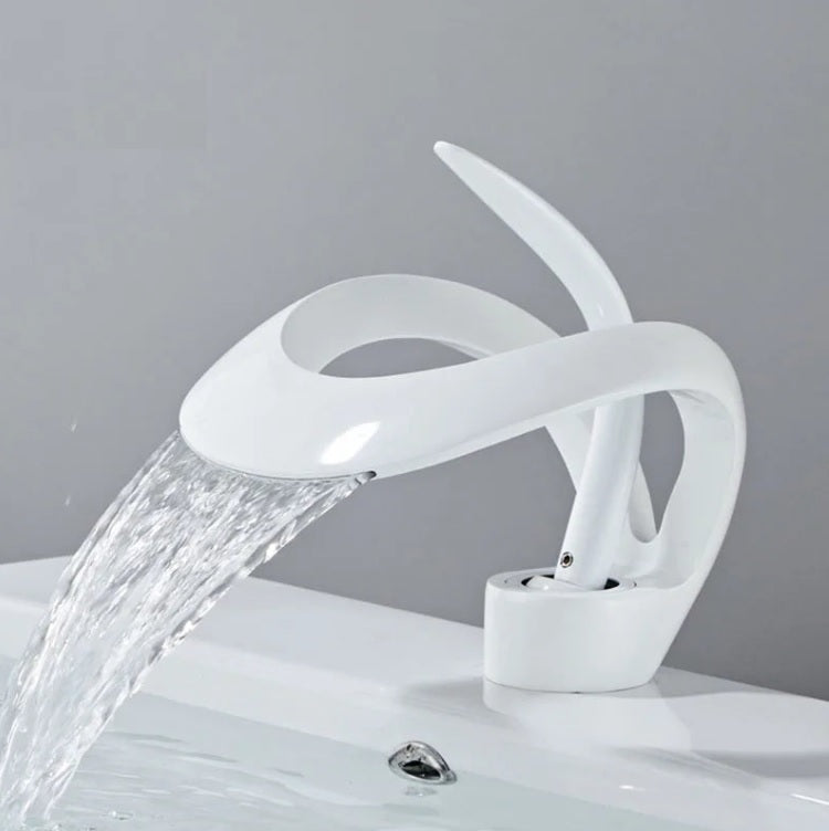 Susette Faucet